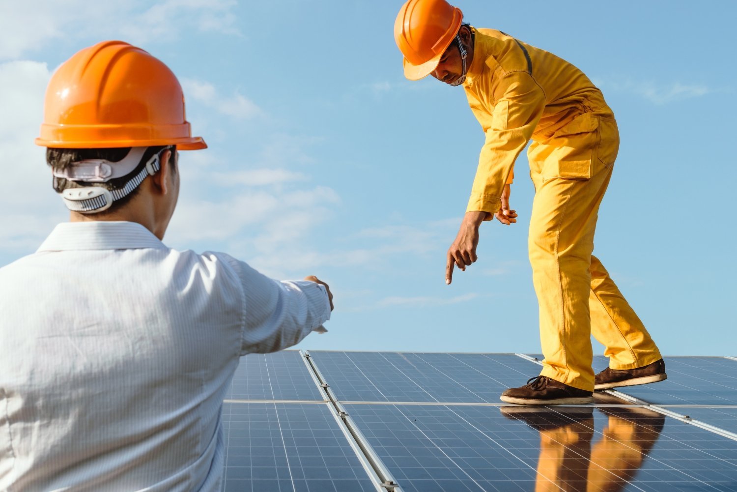 The Breather Service Why a Post-Monsoon Comprehensive Solar Check-Up is Non-Negotiable